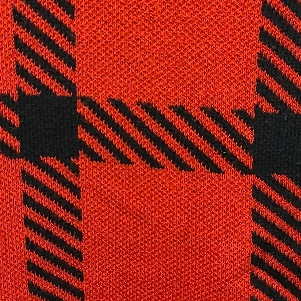 NWT‎ Plaid design sweater​